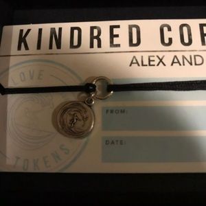Alex and Ani Kindred Cord Surfing Bracelet.🏄🏽‍♀️